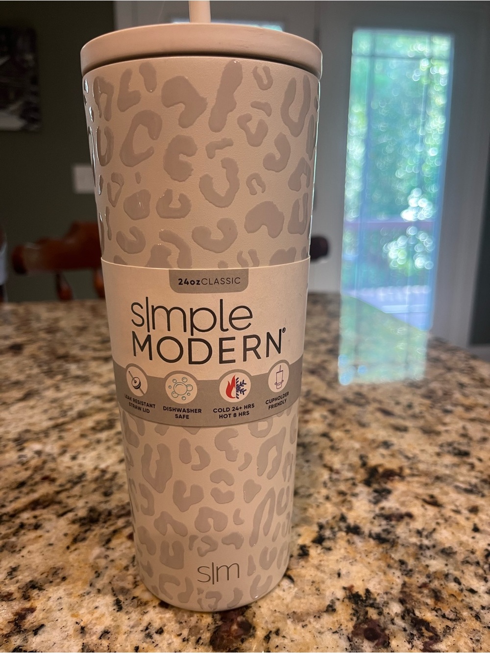 Simple Modern 24oz Tumbler in Light Gray Leopard